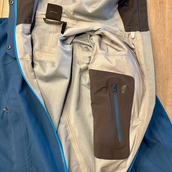 Mammoth Birren 5 Rain Jacket - Picture 5 of 13